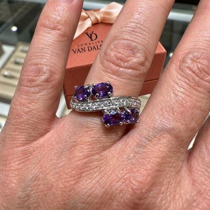 Vloeiende ring Lavendel | Witgoud