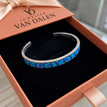Blauwe opaalarmband | Witgoud