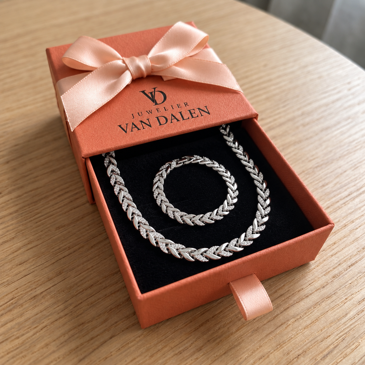 Elegante visstaartset met kristallen en stenen | Roségoud