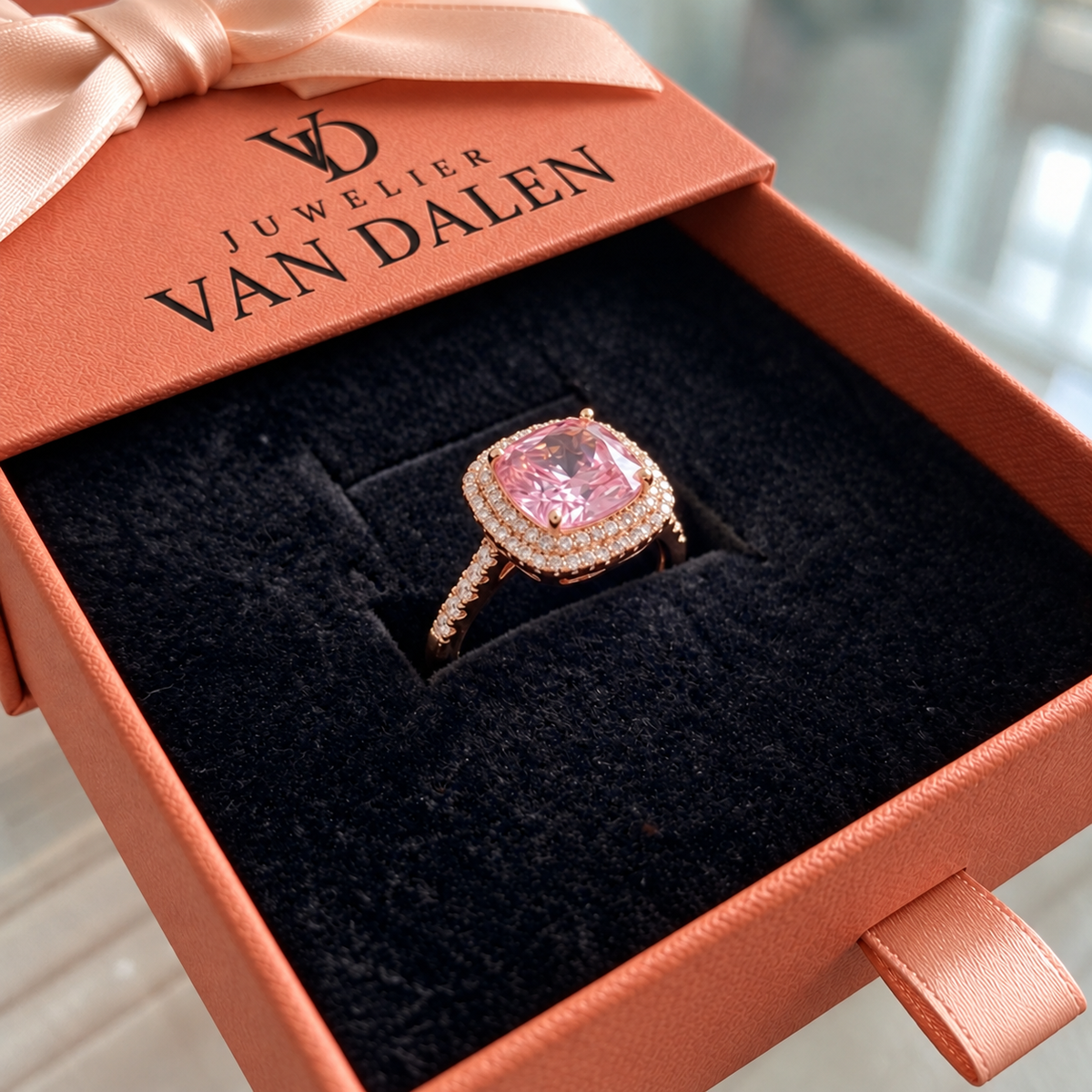 Cushion-ring met roze saffier | Roségoud
