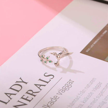 Groene ring Kameleon met steentjes in wit goud