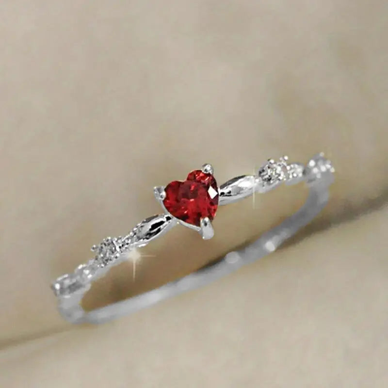 Ring Coralie Amoure in wit goud