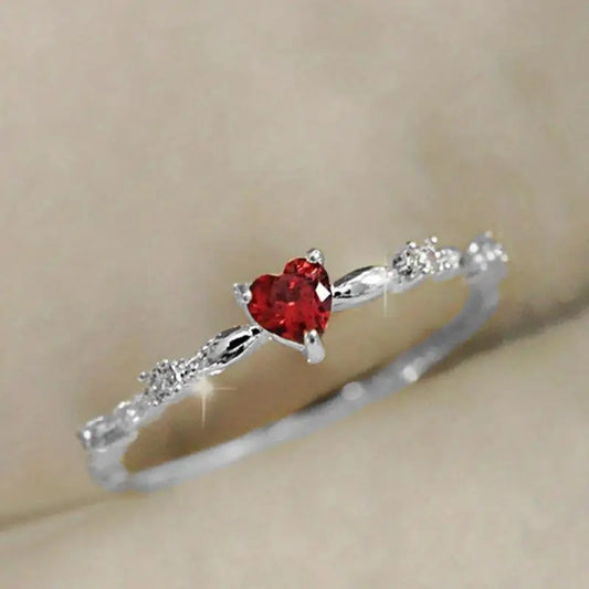 Ring Coralie Amoure in wit goud
