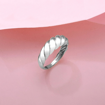 Halvemaanring in wit goud