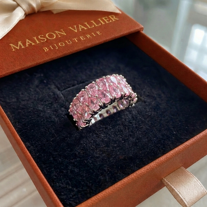 Roze eternityring Cascade in wit goud