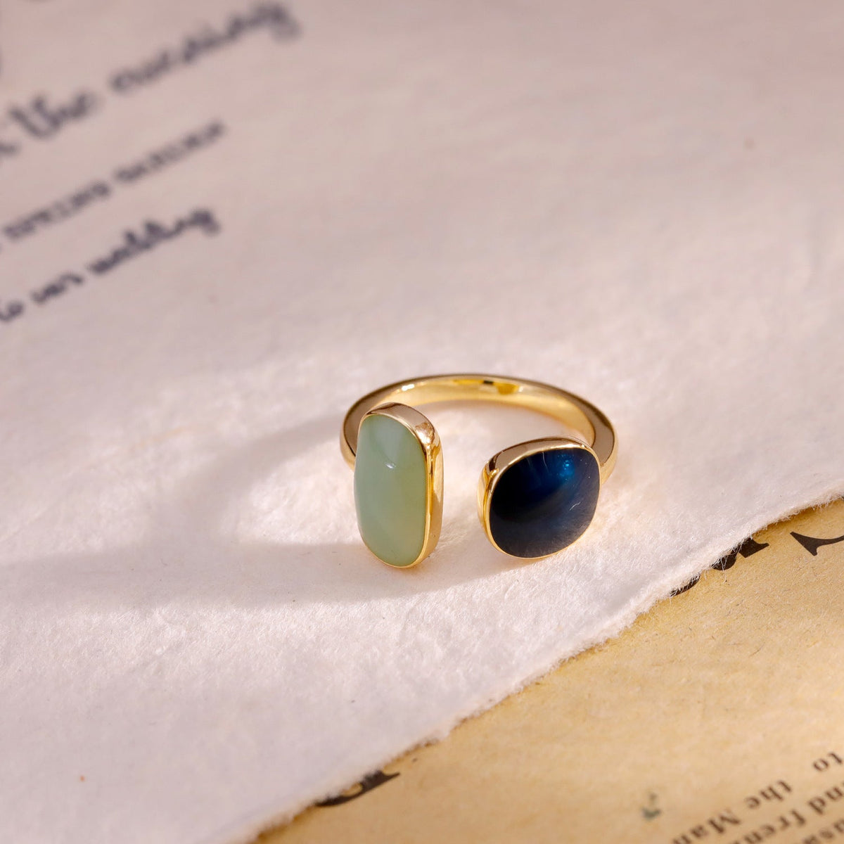 Dubbel gewikkelde ring Kaelis in goud
