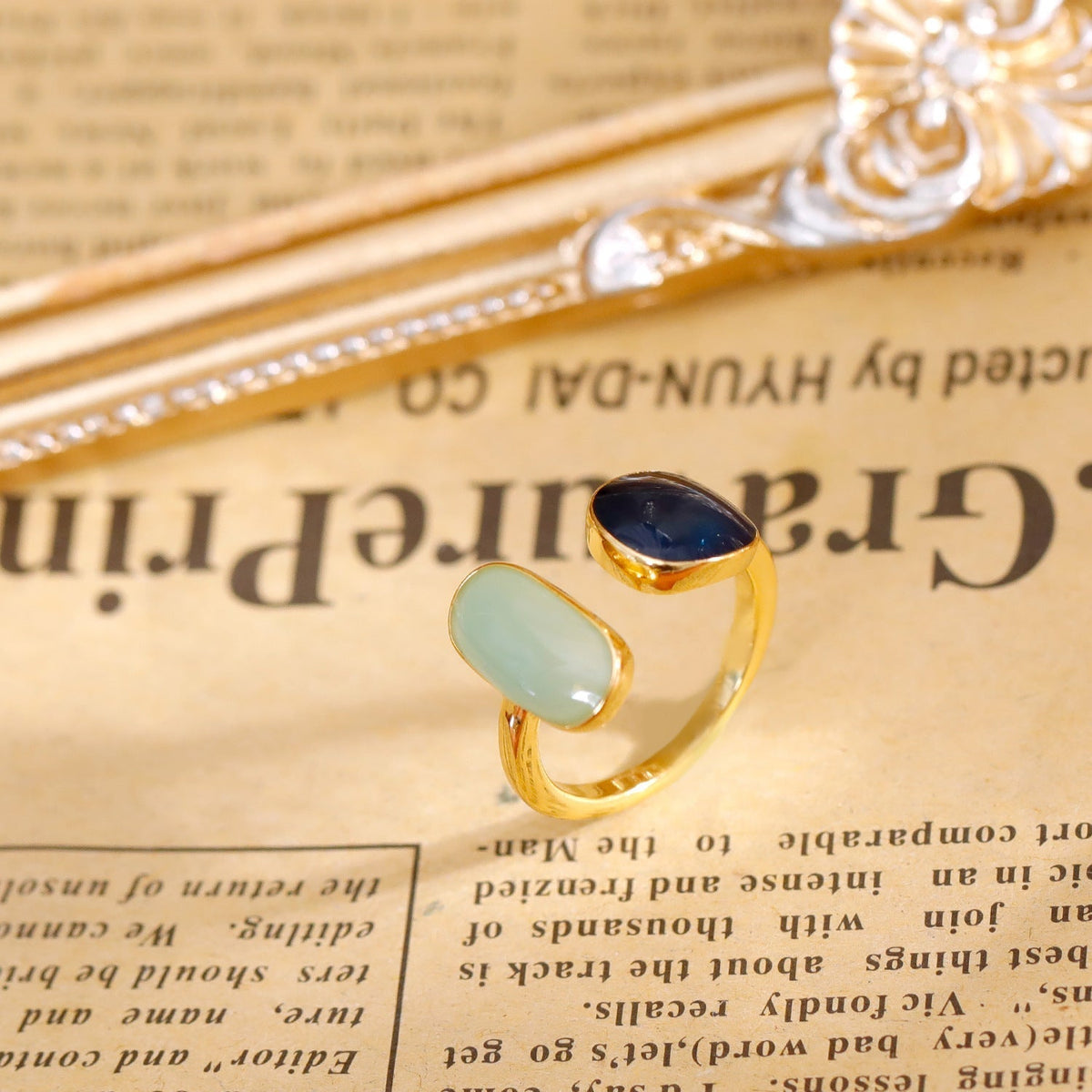 Dubbel gewikkelde ring Kaelis in goud