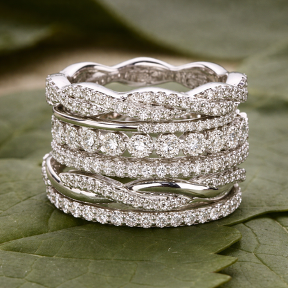 Gelaagde retro ring met steentjes in goud