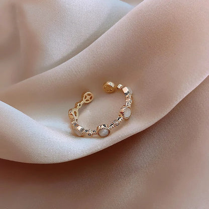 Klassieke ronde verstelbare ring met kristal in goud