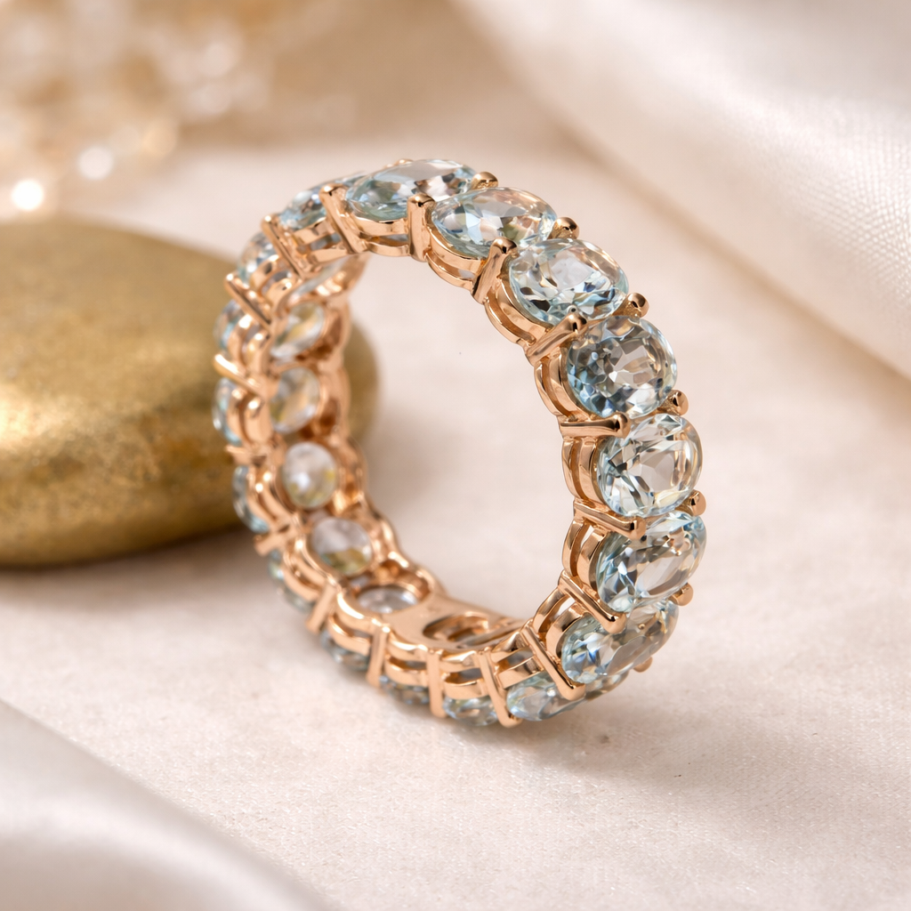 Vintage ring met ingelegd blauw glas in goud
