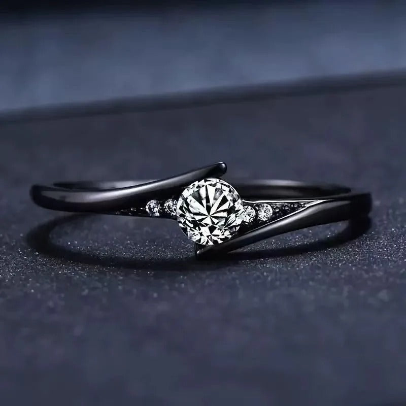 Zwarte vintage ring met kristal | Goud