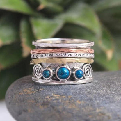 Boho-meditatiering met saffier in goud