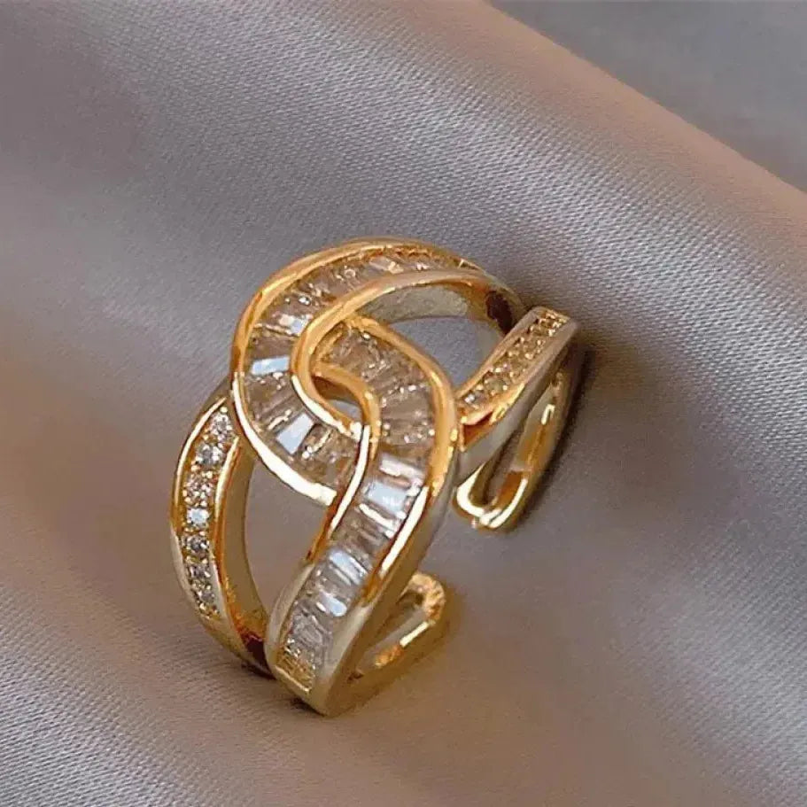 Elegante ring met strik in goud