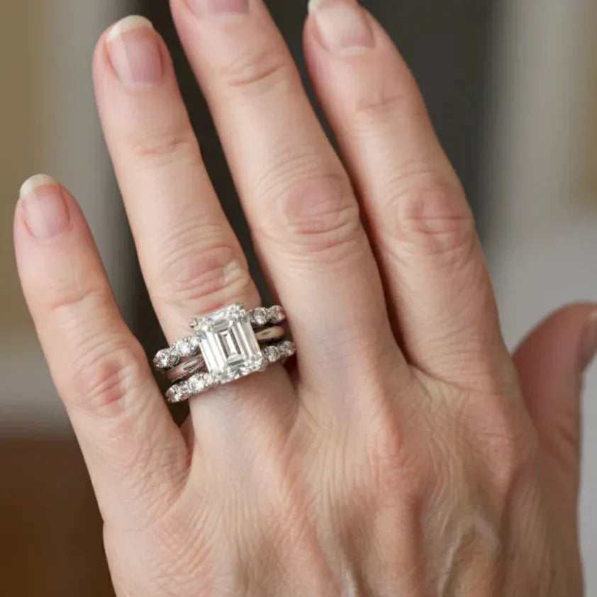 Retro ring met glinsterende lagen in wit goud