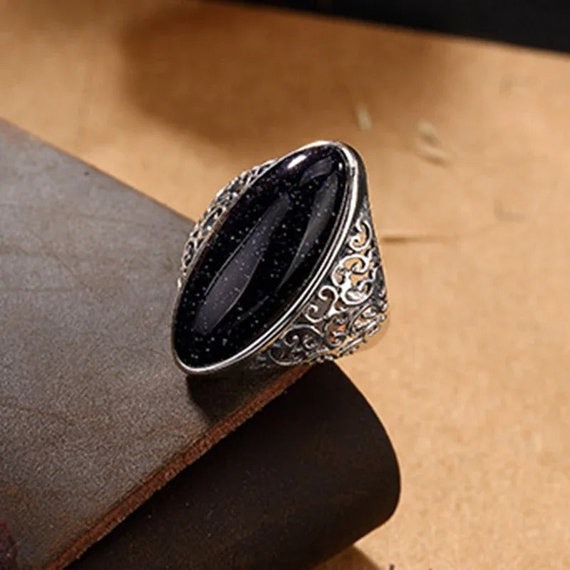Ovale retro ring met steen in wit goud