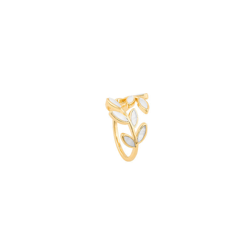 Verstelbare ring met wit opaal in goud