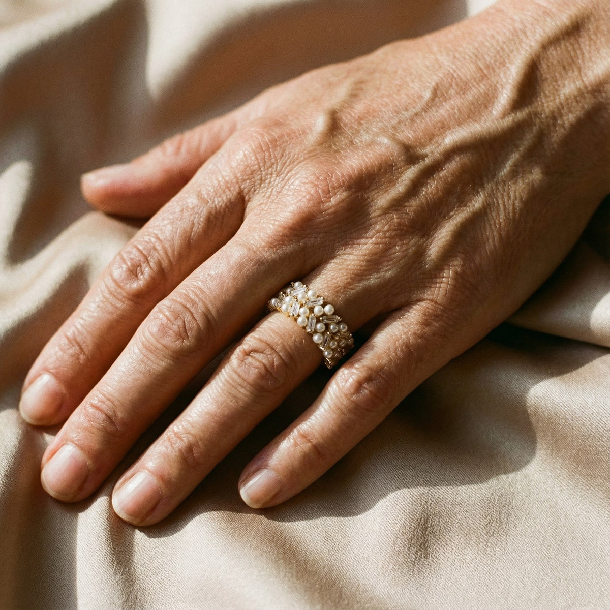 Verstelbare retro ring met parels en kristallen | Goud
