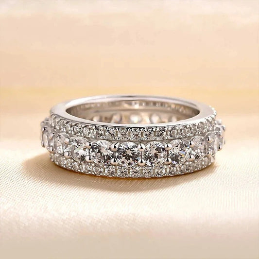 Retro ring met eindeloze band in wit goud