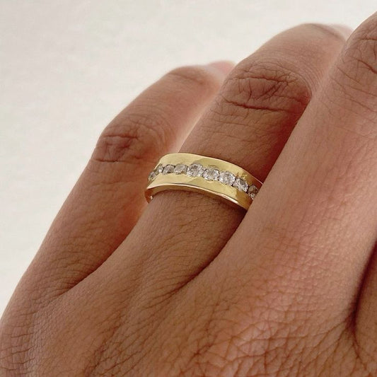 Vintage ring met steentjes in goud