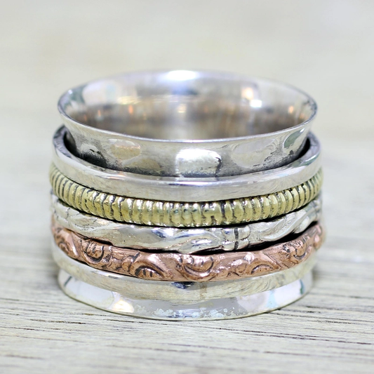 Vintage ring met wiel in goud