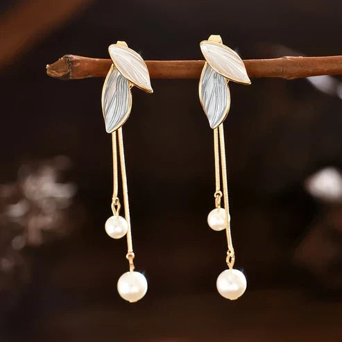 Bladoorbellen met madeliefjes in goud