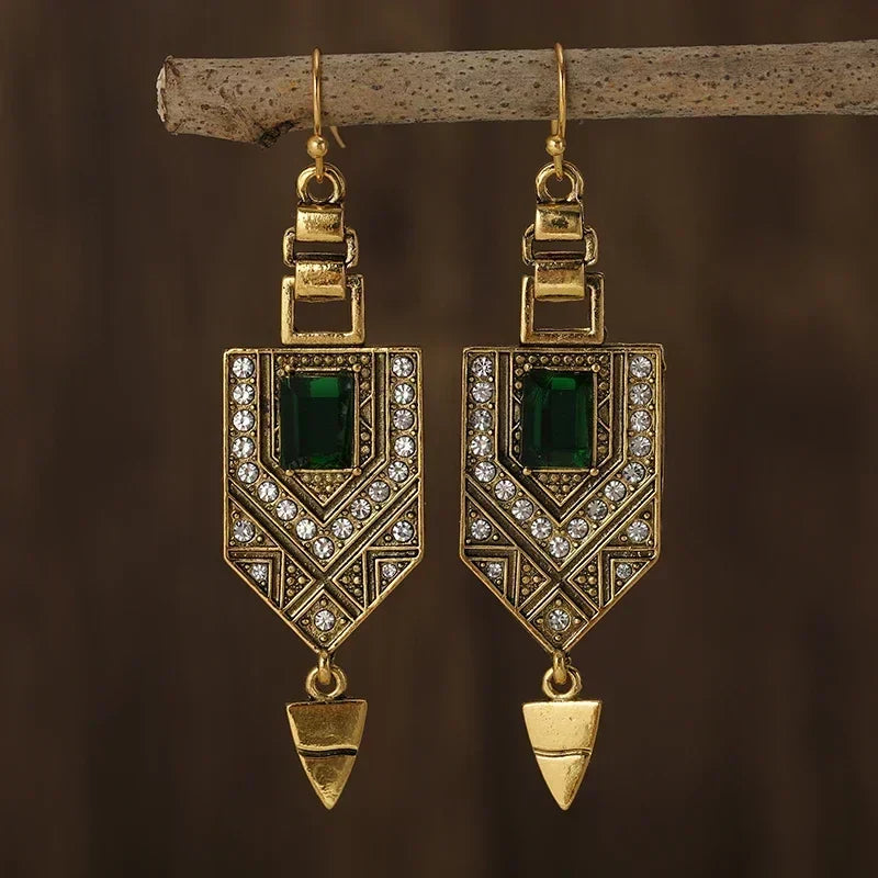 Geometrische groene retro oorbellen in goud