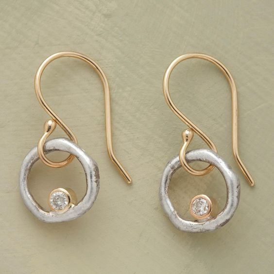 Retro oorbellen met steentjes in goud