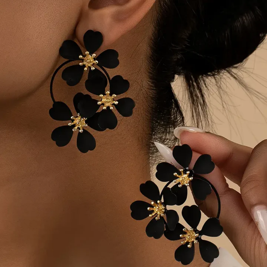 Retro hangoorbellen met zwarte bloemen | Goud
