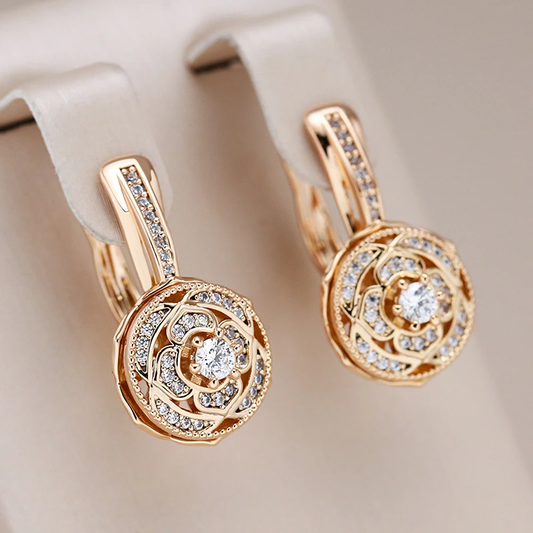 Elegante ronde oorbellen met steentjes in goud