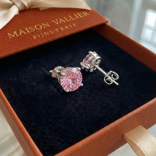 Ronde roze saffier oorbellen in wit goud