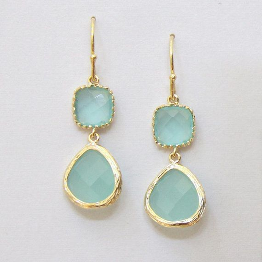 Vintage oorbellen met turquoise en maansteen in goud