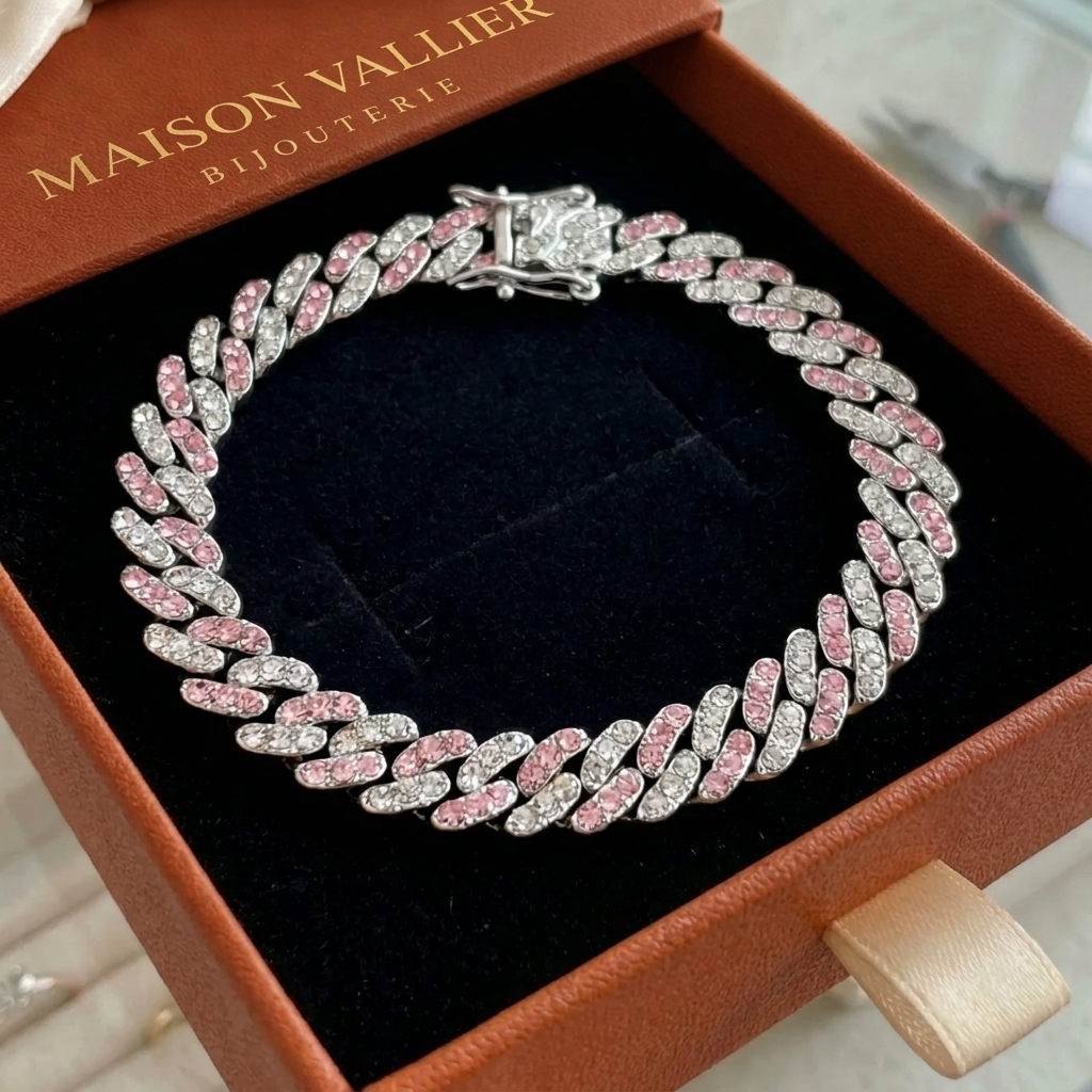 IJzige roze schakelarmband in wit goud