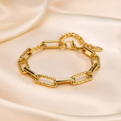 Armband Lorielle met dikke schakels in goud