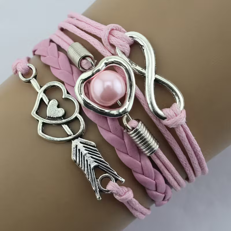 Retro armband Liefdesboog in goud