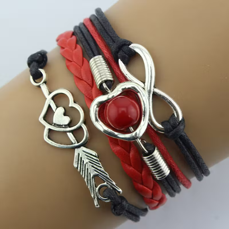 Retro armband Liefdesboog in goud