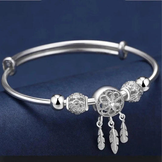 Verstelbare armband met klavermedaille | Witgoud