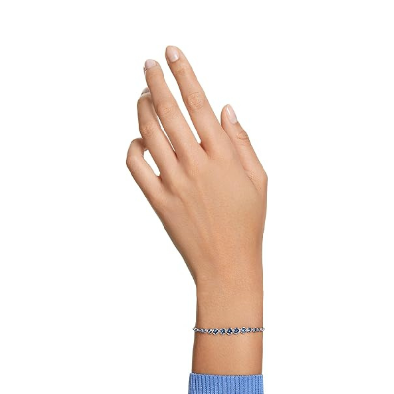 Saffier tennisarmband met ronde slijpvorm in wit goud