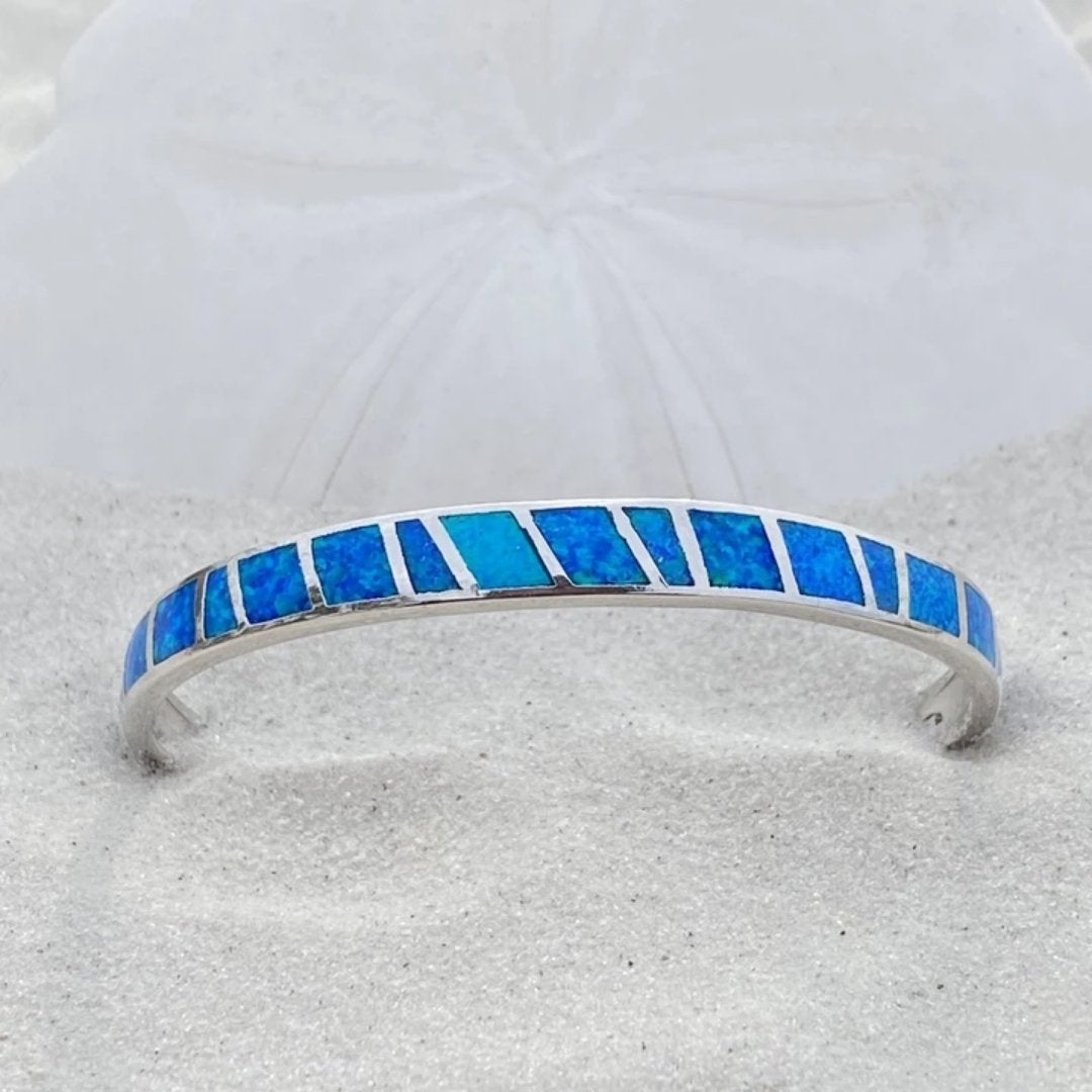 Blauw opalen armband in wit goud