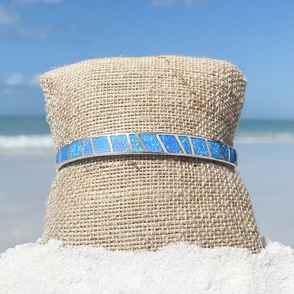 Blauw opalen armband in wit goud