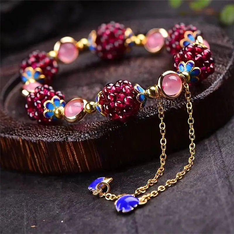 Armband van graniet in goud