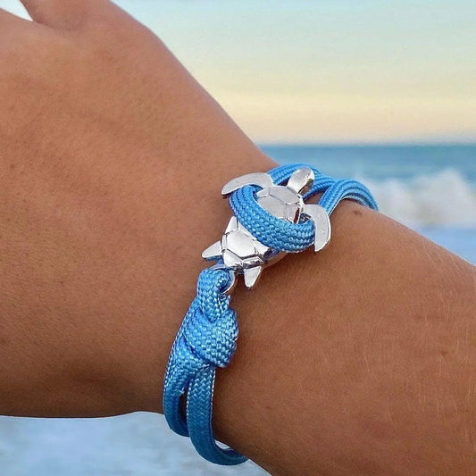 Handgemaakte armband met zeeschildpad in goud