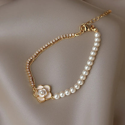 Victoriaanse armband met bloemen en madeliefjes in goud