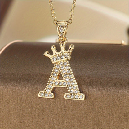 Initialenketting met kroon in goud
