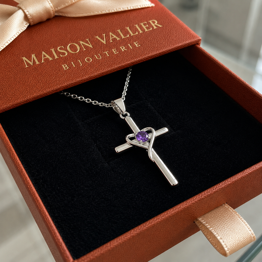 Ketting met amethist kruis in wit goud