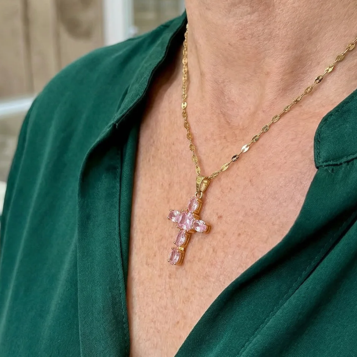 Roze kruisketting Geloof in goud