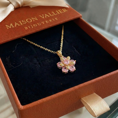Roze bloemenketting Amorea in goud