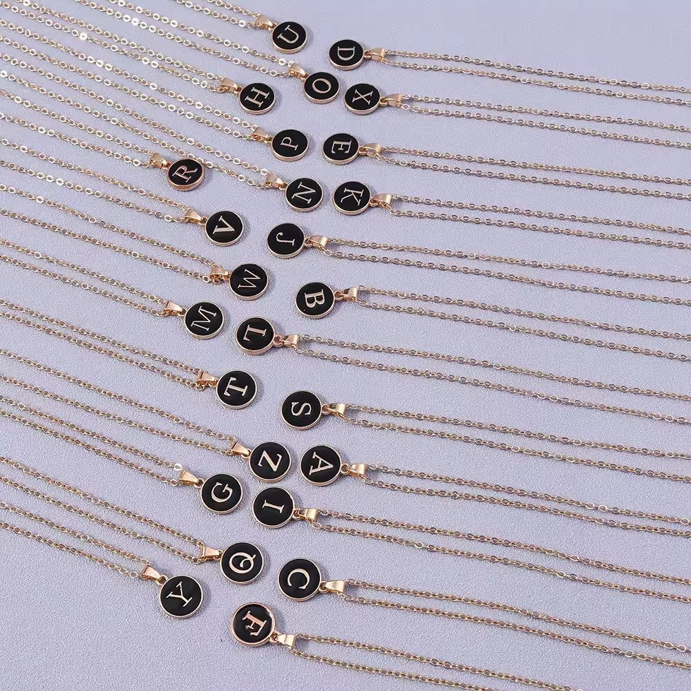Initialenketting Monette in goud
