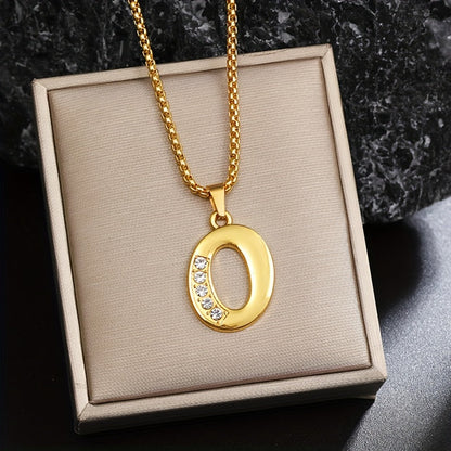 Initialenketting met kristallen accent in goud