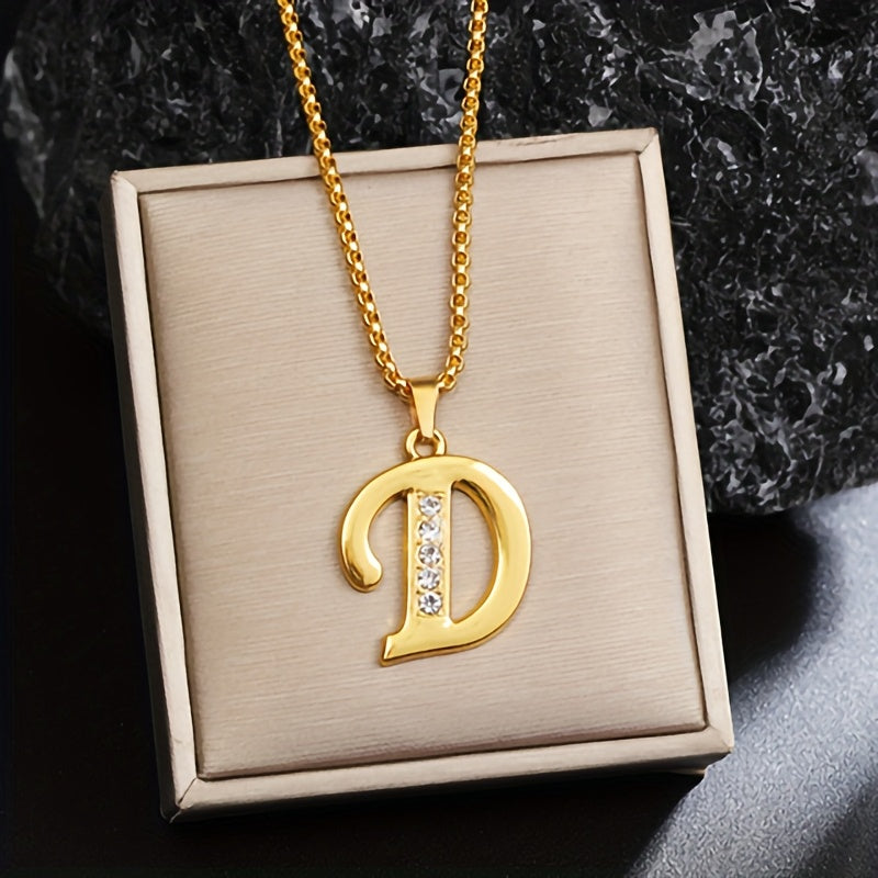 Initialenketting met kristallen accent in goud