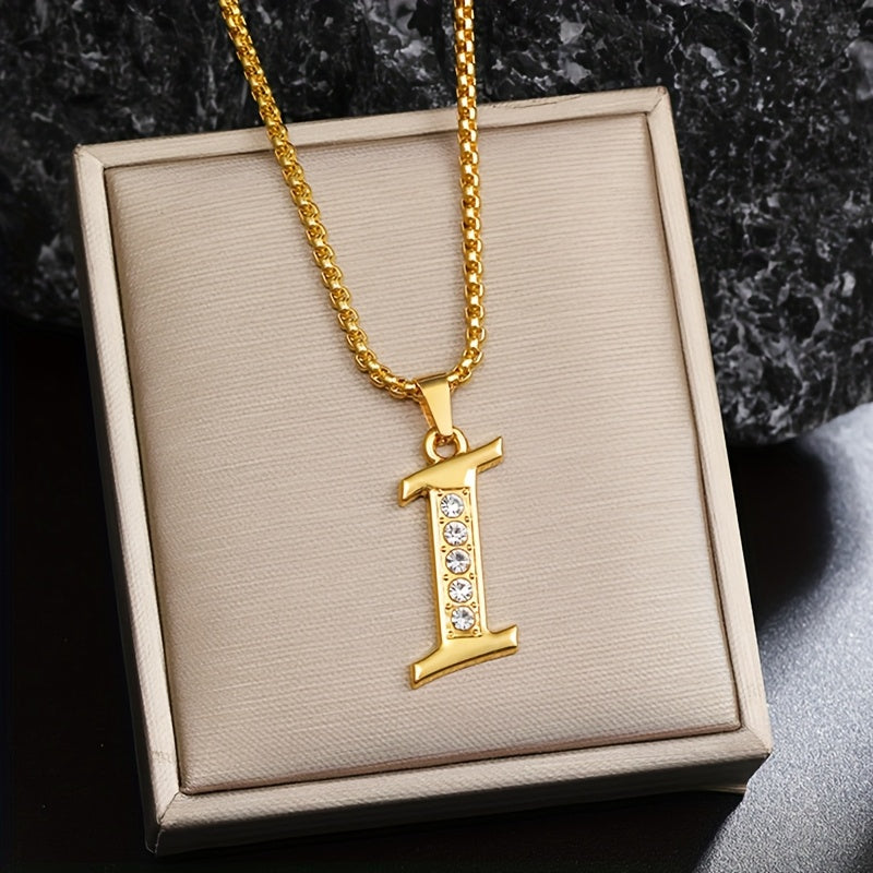 Initialenketting met kristallen accent in goud